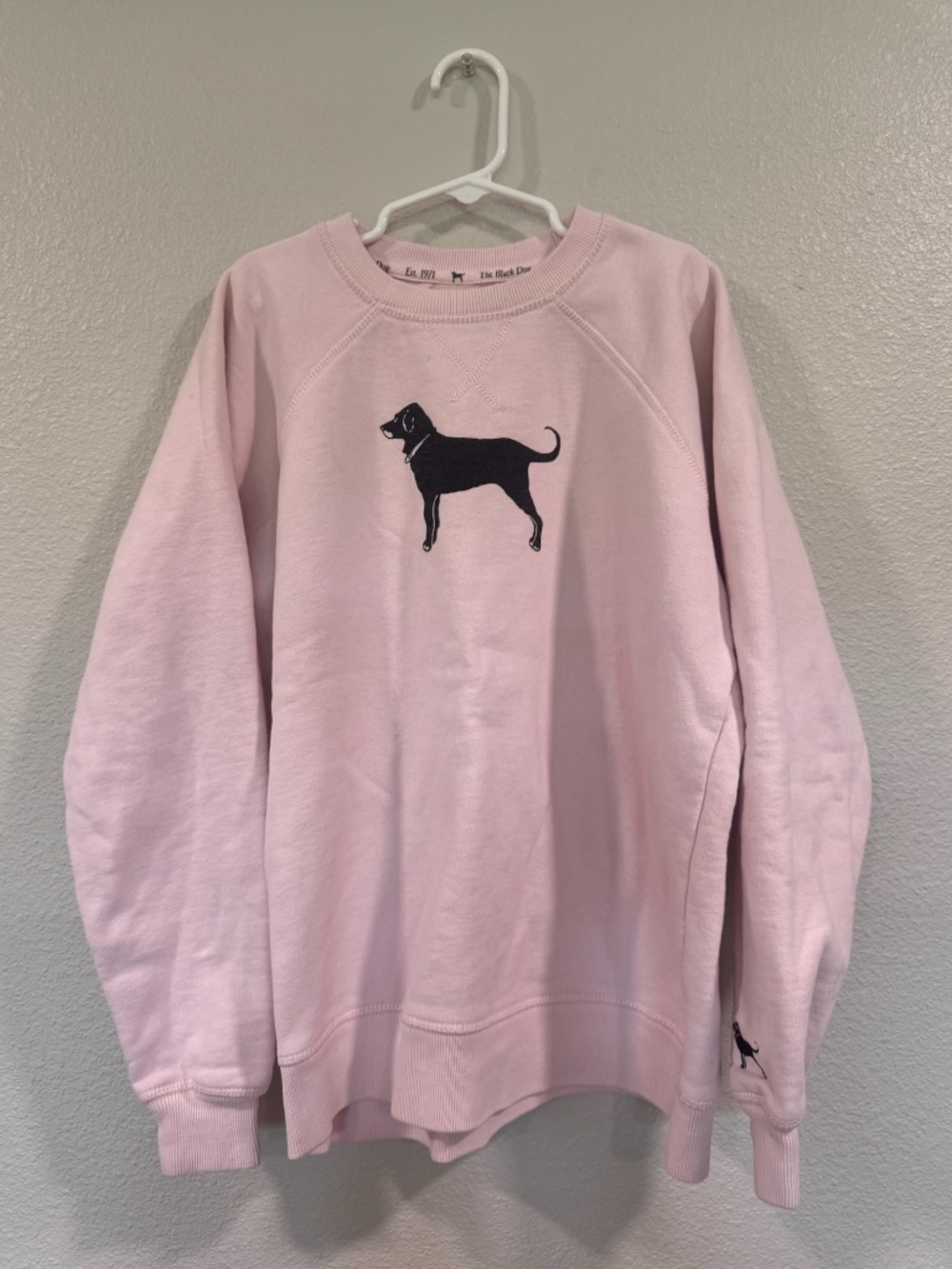 The Black Dog Women's Lavender Sweatshirt Size XXS